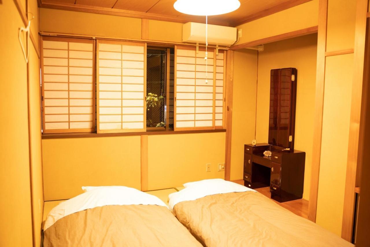 Hotel 泊まれる図書館 寄処 -Yosuga- Tojama Exteriér fotografie